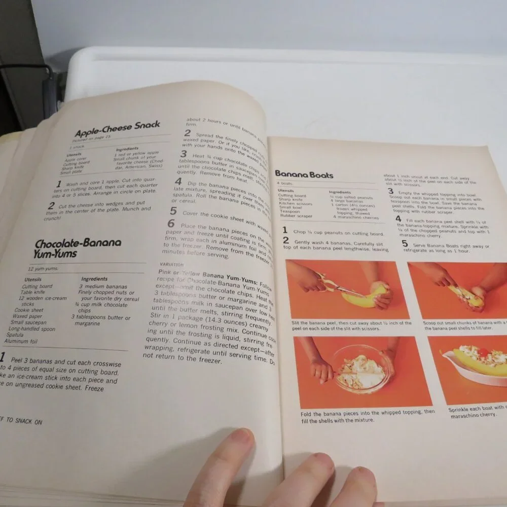 Betty Crocker's Cookbook for Boys & Girls 70s